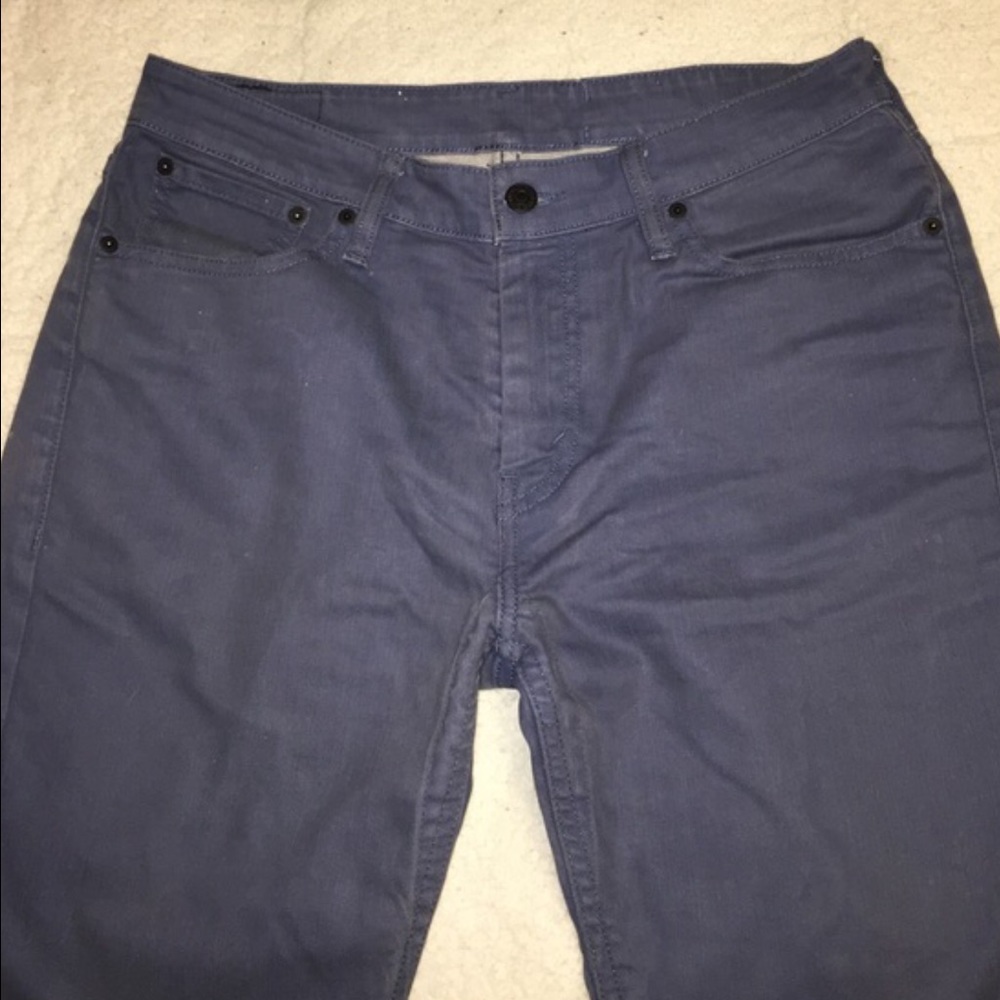 33x32 Levi jeans