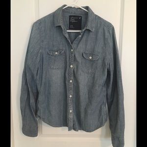 American Eagle chambray button up top