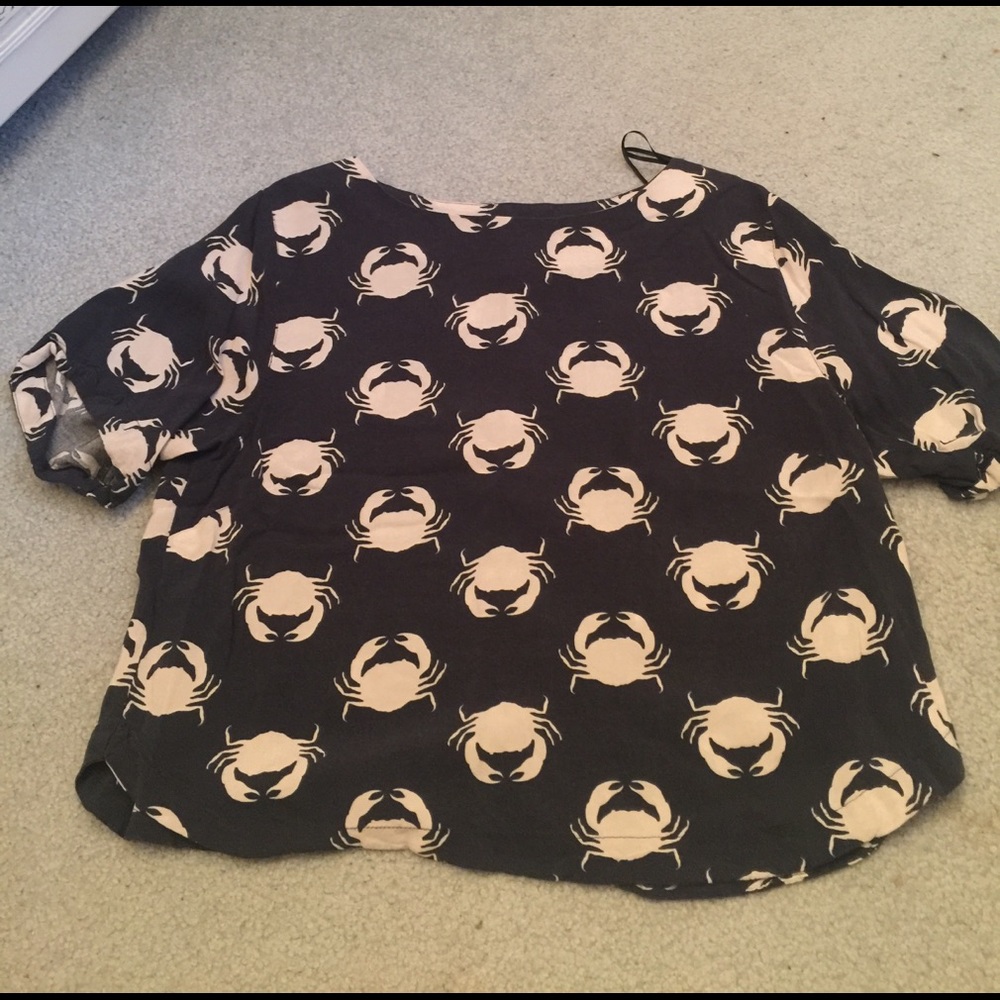 H&M crab crop top blouse
