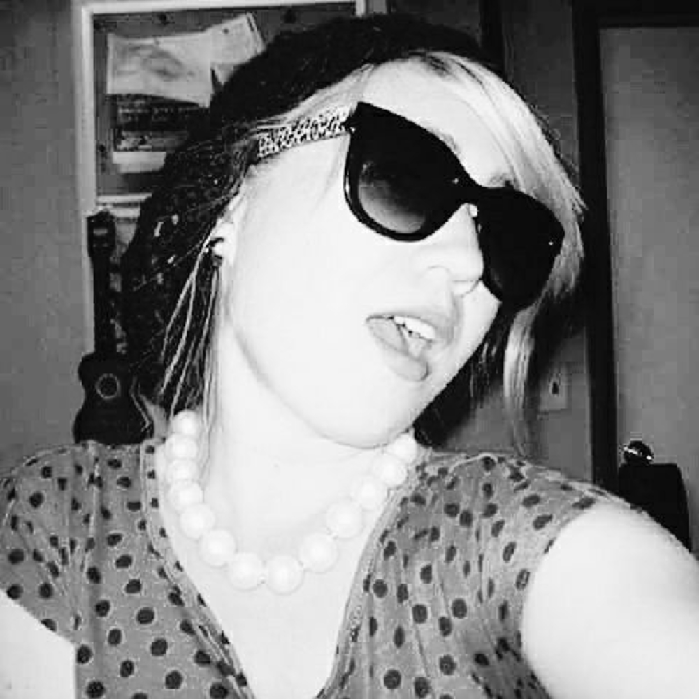 Meet your Posher, Kayla