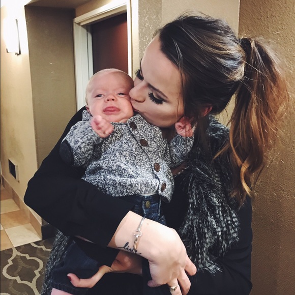 Meet Your Posher! - Picture 3 of 3