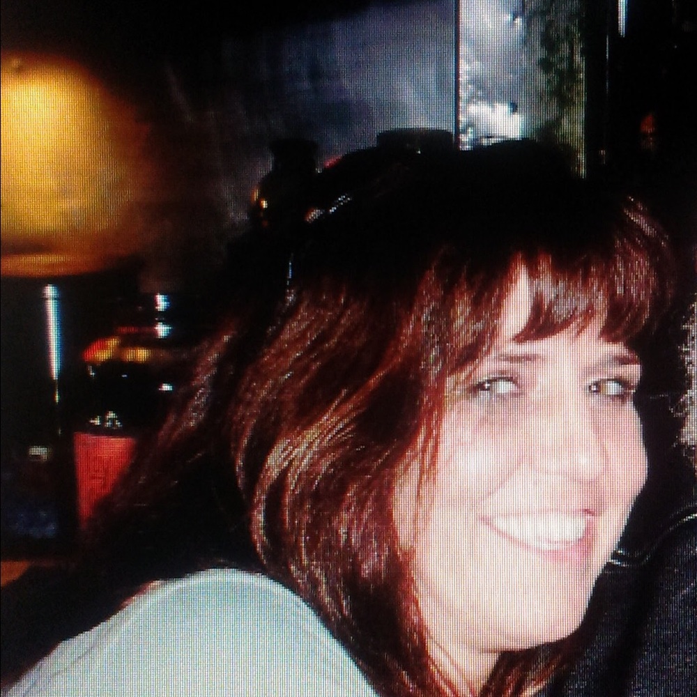 Meet your Posher, Shelly