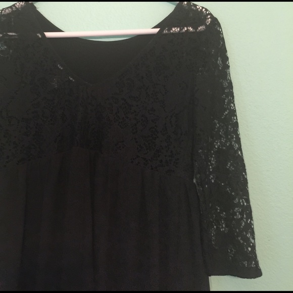 Forever 21 black dress with lace details small - Picture 3 of 3