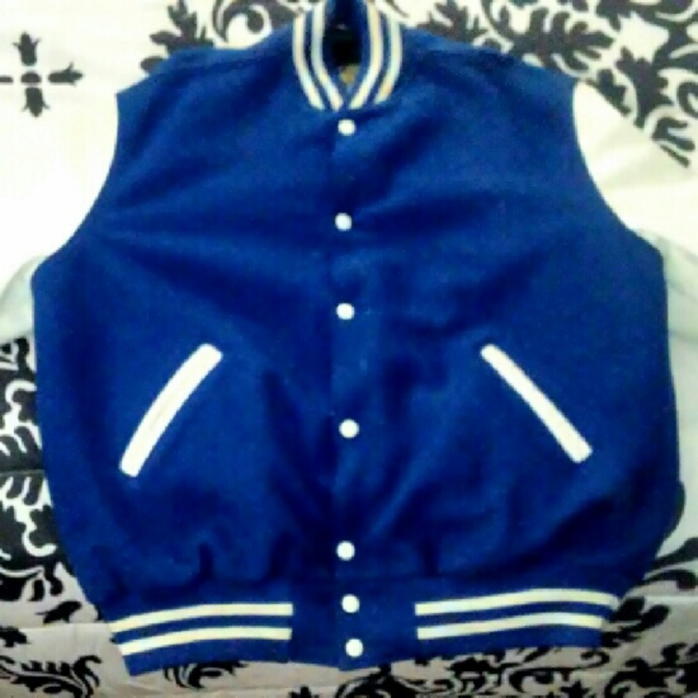 LETTERMENS JACKET