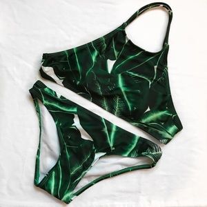 NWOT Tropical pattern bikini🌴