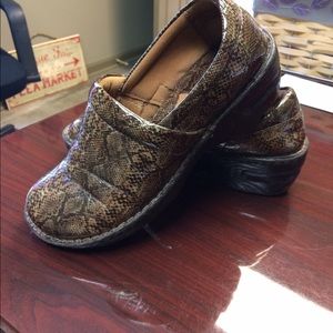 Born snake pattern shoes