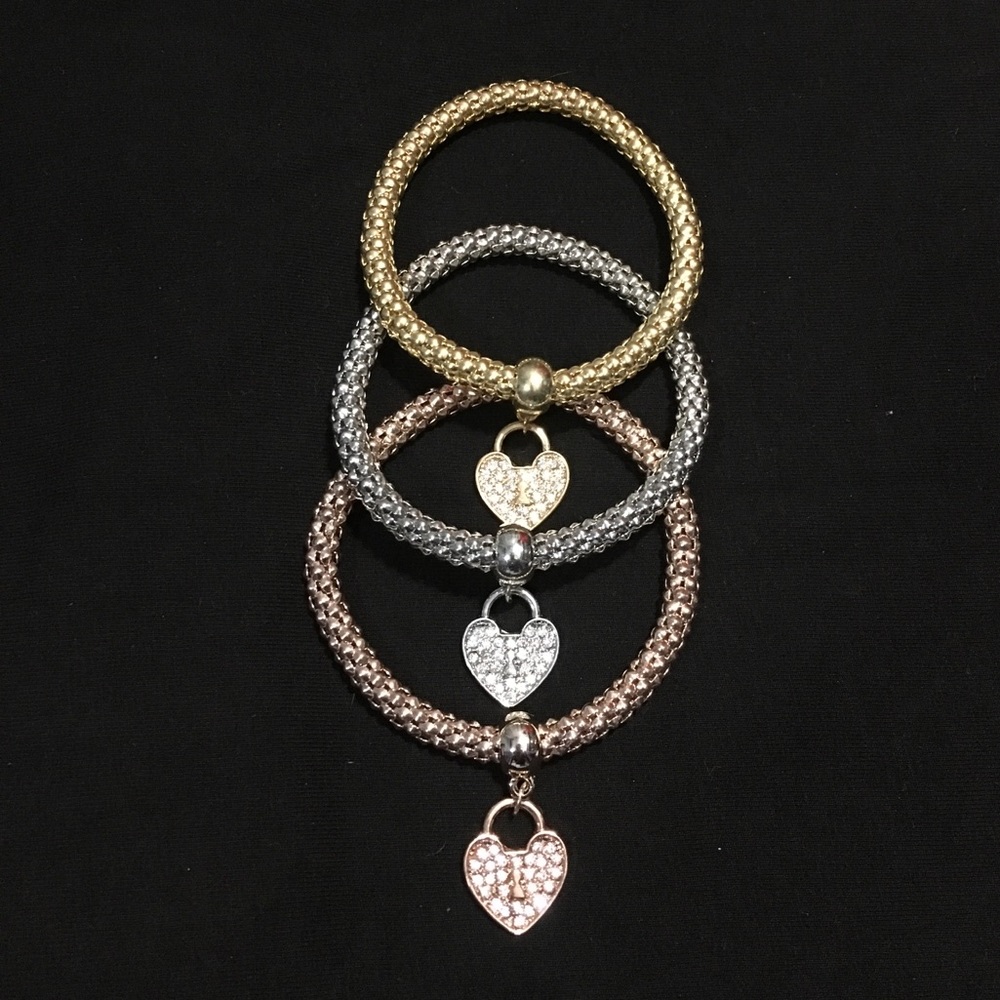 FASHION JEWELRY.