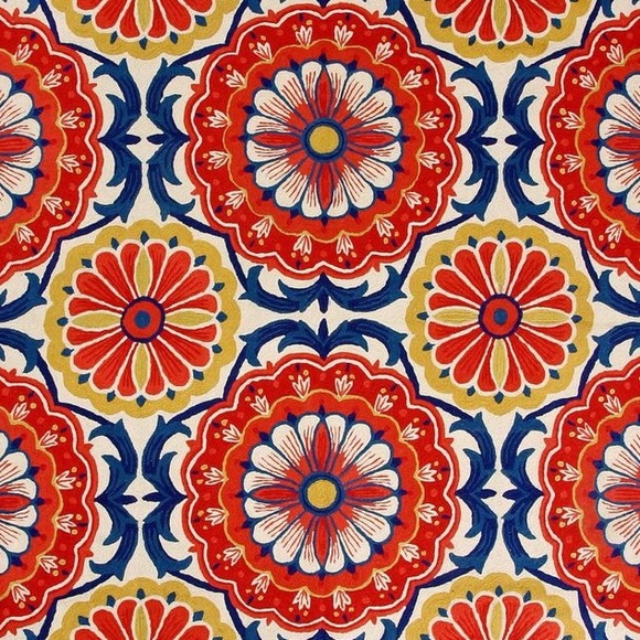 Meet your Posher, Caitlin - Picture 1 of 1