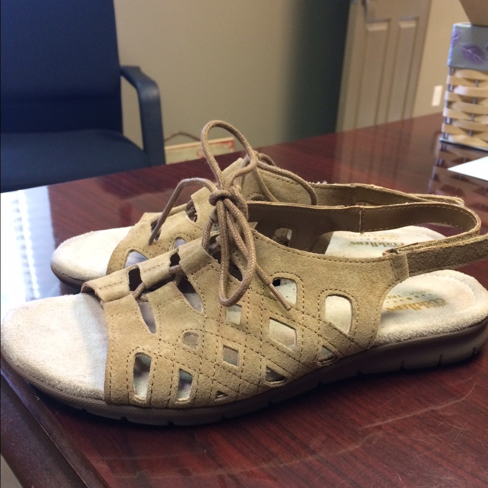 Gently used sandles by cuddles