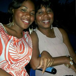 Meet your Posher, Loretta