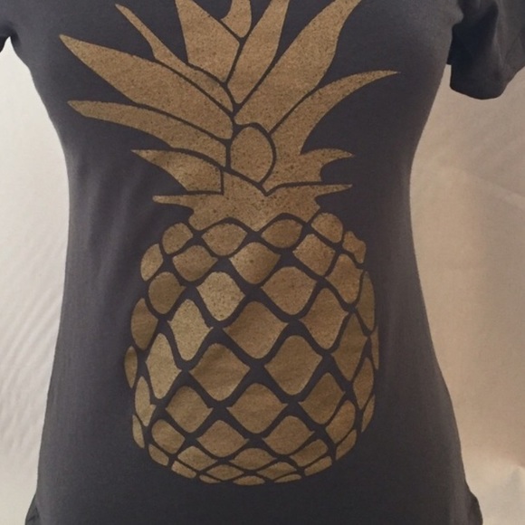 🍍 New Listing 🍍Pineapple Tee🍍 - Picture 2 of 2