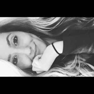 Meet your Posher, Hana