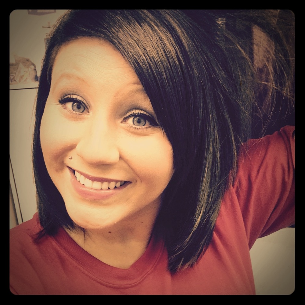 Meet your Posher, Nicole