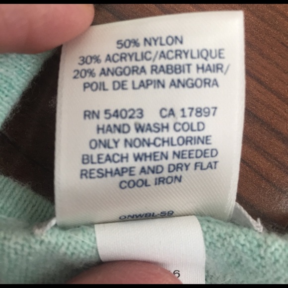 💋Gorgeous Green Old Navy V-Neck Sweater💋 - Picture 4 of 4