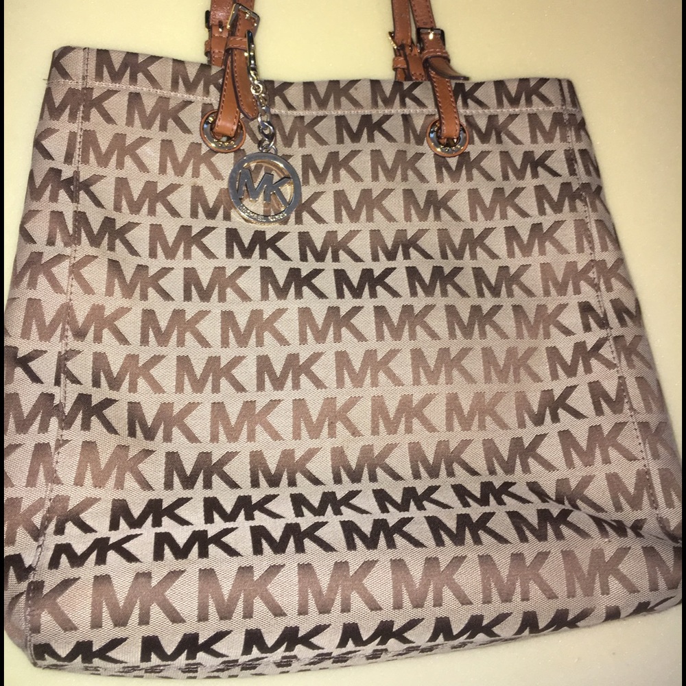 Michael Kors Tote