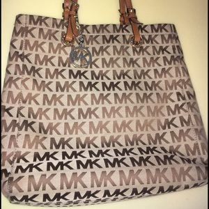 Michael Kors Tote