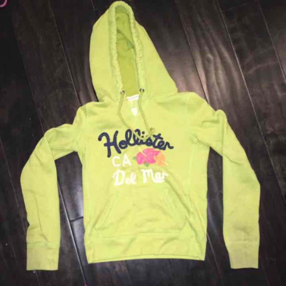Sweatshirt