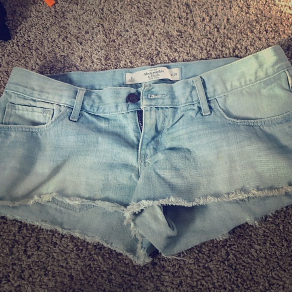 Abercrombie and fitch jean shorts - Picture 1 of 3