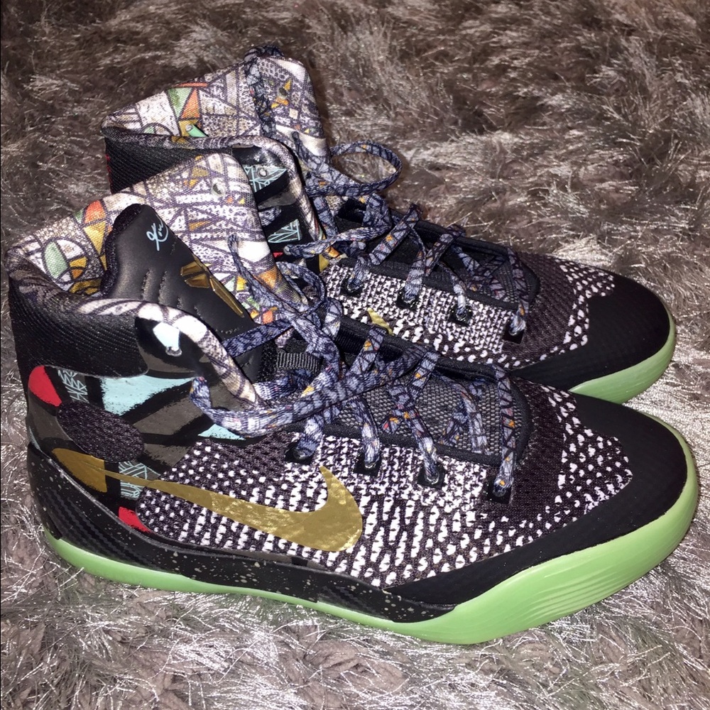 Nike Kobe IX Elite Size 5y