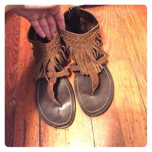 Minnetonka fringe sandals