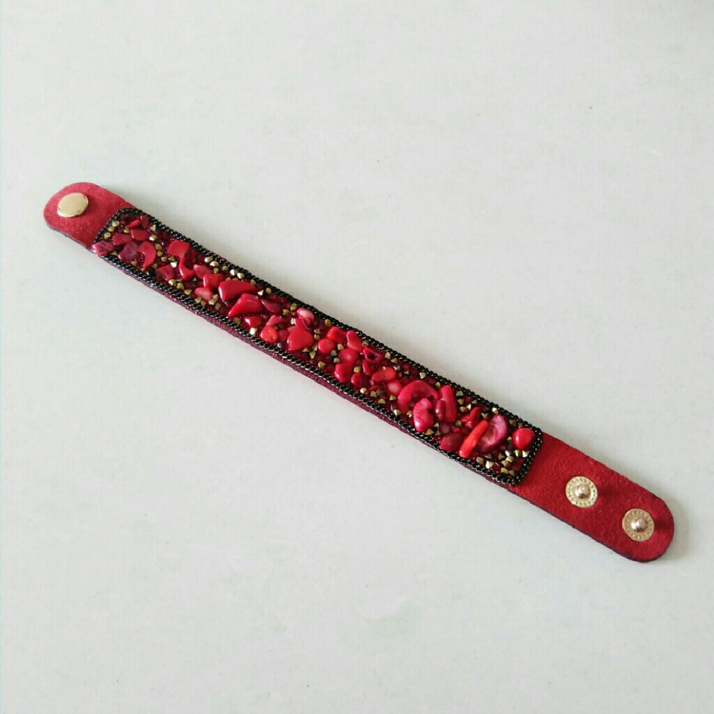 Fashion Jewelry Bracelet - Picture 2 of 3