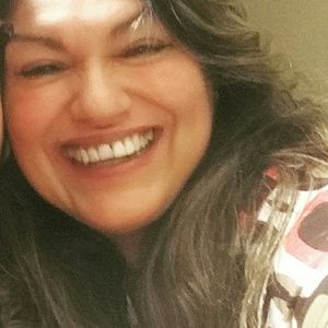 Meet your Posher, Jeanette