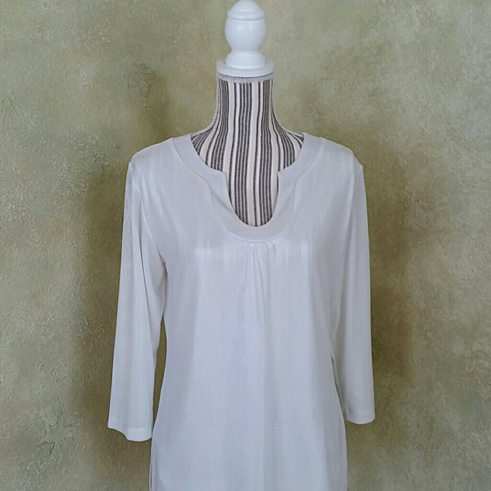 CHICO'S SHIMMERING WHITE TUNIC TOP