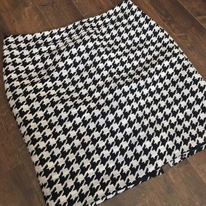 Houndstooth Ann Taylor Mini Skirt