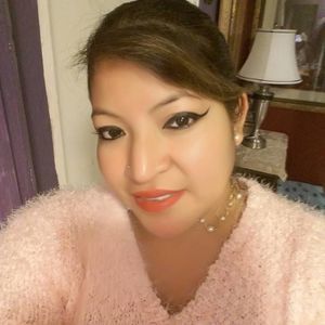 Meet your Posher, Alicia