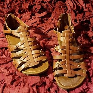 Cherokee sandals