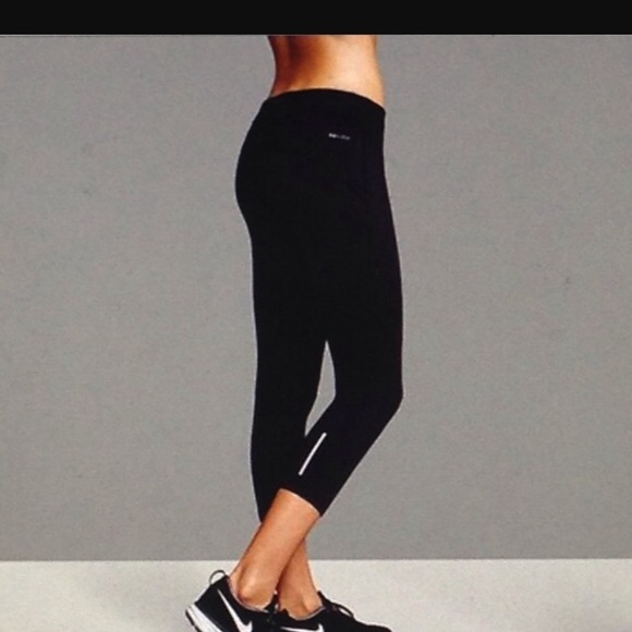 Nike Pants - Nike crops size S purple