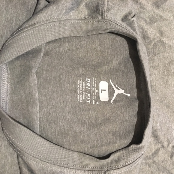 SOLD!!! Boys Gray Jordan Long Sleeve Dri Fit Shirt - Picture 6 of 7