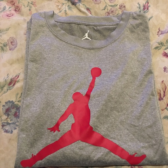 SOLD!!! Boys Gray Jordan Long Sleeve Dri Fit Shirt - Picture 7 of 7