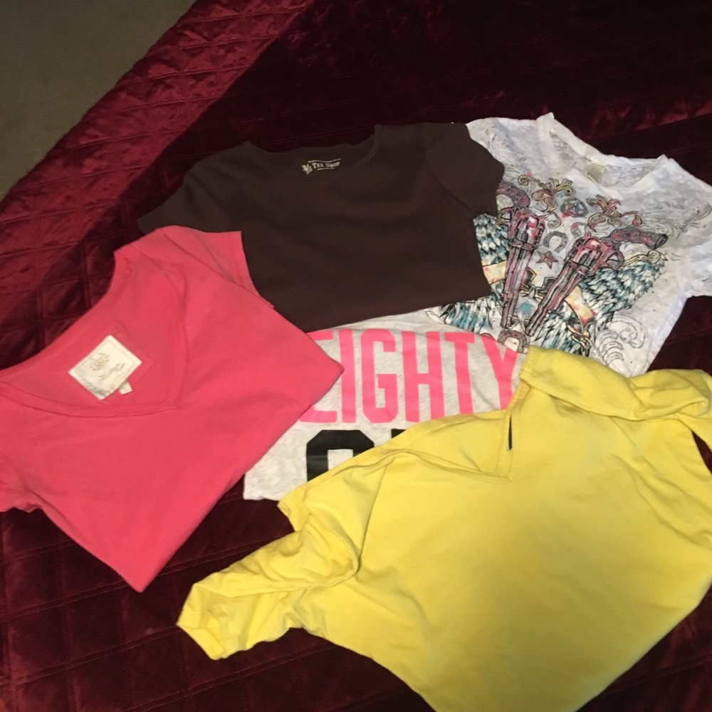 Tee shirt bundle.