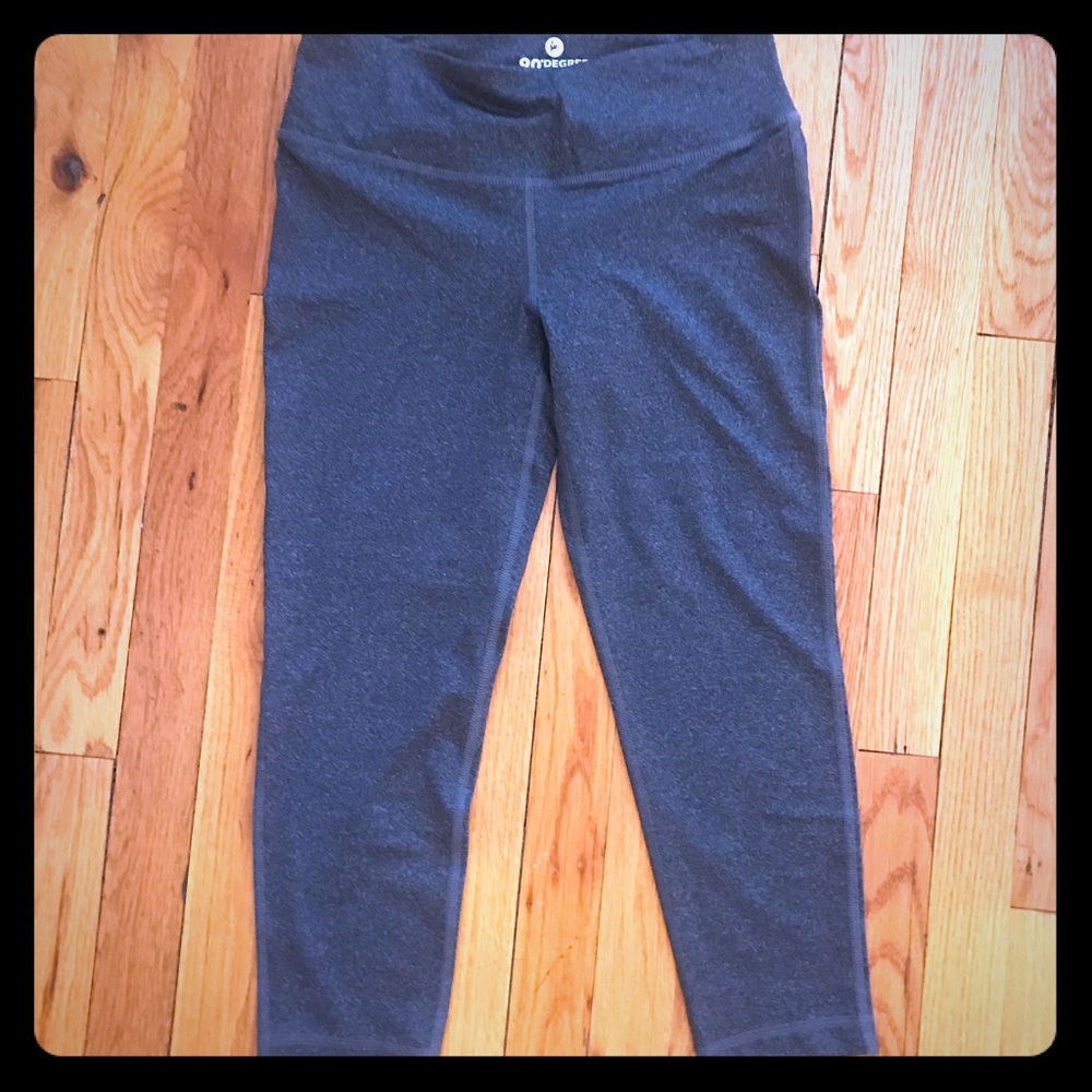 NWOT Gray Crop Yoga Pants