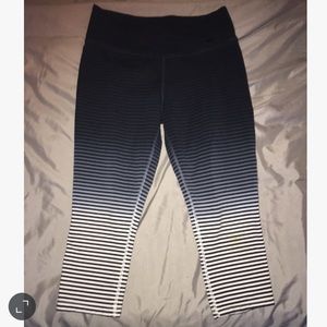 Nike (Dry-Fit) ombré capri tights