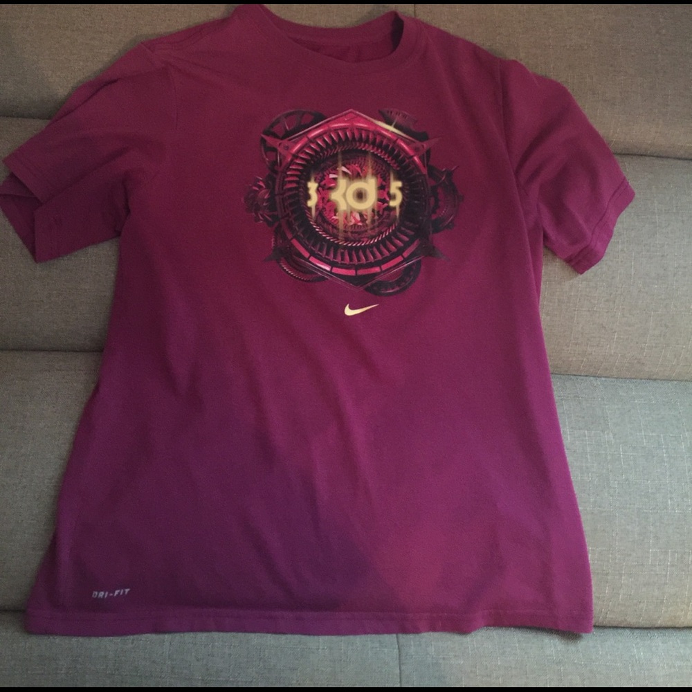 Nike KD kids XL shirt