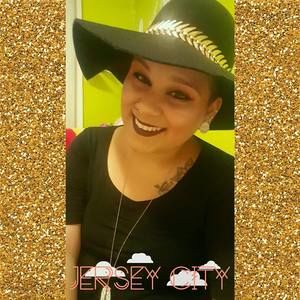 Meet your Posher, Carol