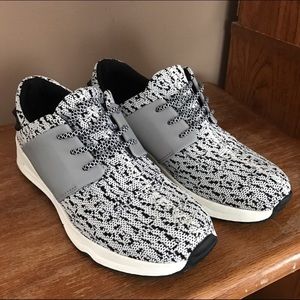 Steve Madden sneaker