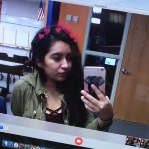 Meet your Posher, Stephany