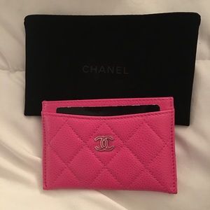 🍎SOLD🍎💯 % Chanel Card holder in Pink