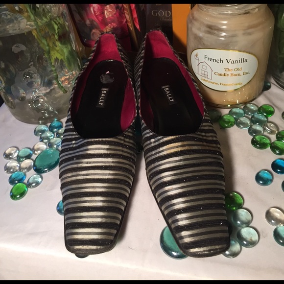 Bally Pin Striped Loafers - Picture 2 of 4