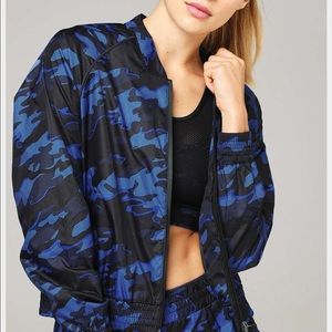 'Ivy Park' blue camo windbreaker