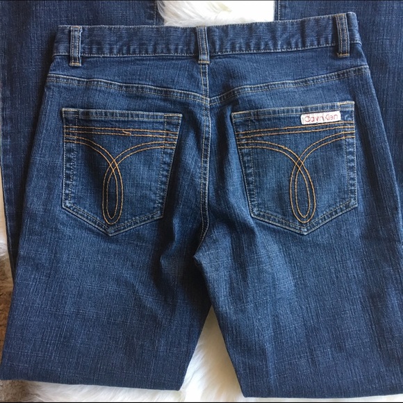 Calvin Klein Women's Size 5 Dark Denim Flare Jeans - Picture 2 of 7
