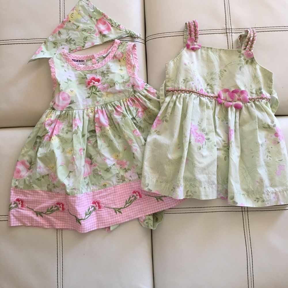 🔥Last chance🔥Two light green floral dresses.