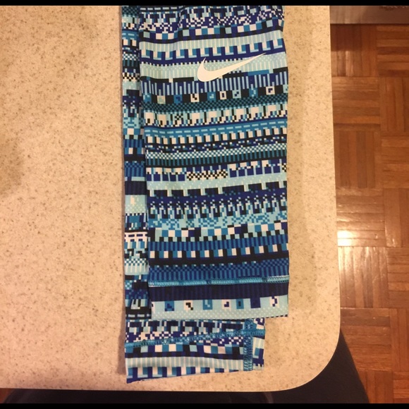 FREE BAND W/purchase! - Picture 4 of 5