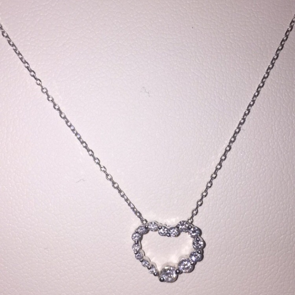 Staircase diamond heart necklace