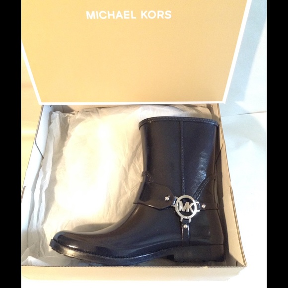Micheal Kors Logo Rain Boot🎉Last 🎉100% Authentic - Picture 4 of 8