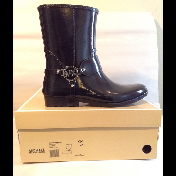 Micheal Kors Logo Rain Boot🎉Last 🎉100% Authentic - Picture 3 of 8