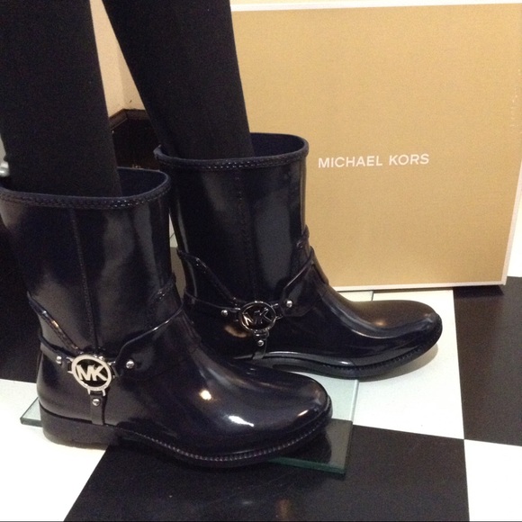 Micheal Kors Logo Rain Boot🎉Last 🎉100% Authentic - Picture 2 of 8